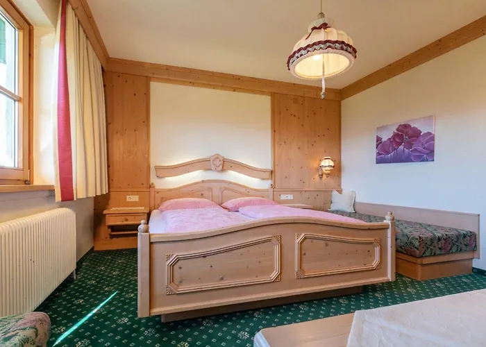 Stoffenbauer Casa de hóspedes 3*